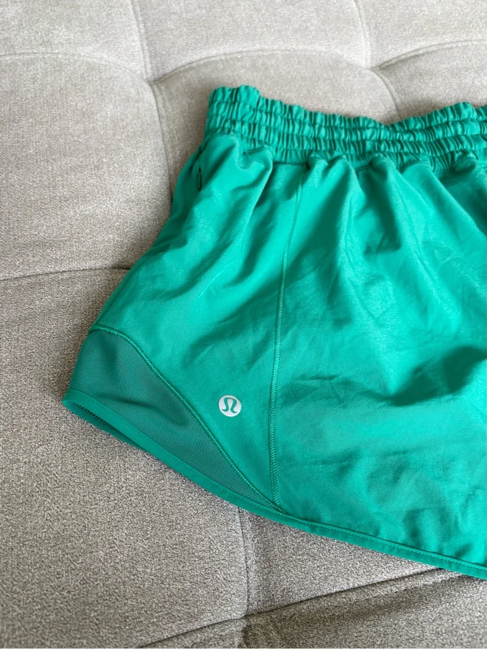 Lululemon Women’s Hotty Hot High-Rise Lined Shorts 2.5
